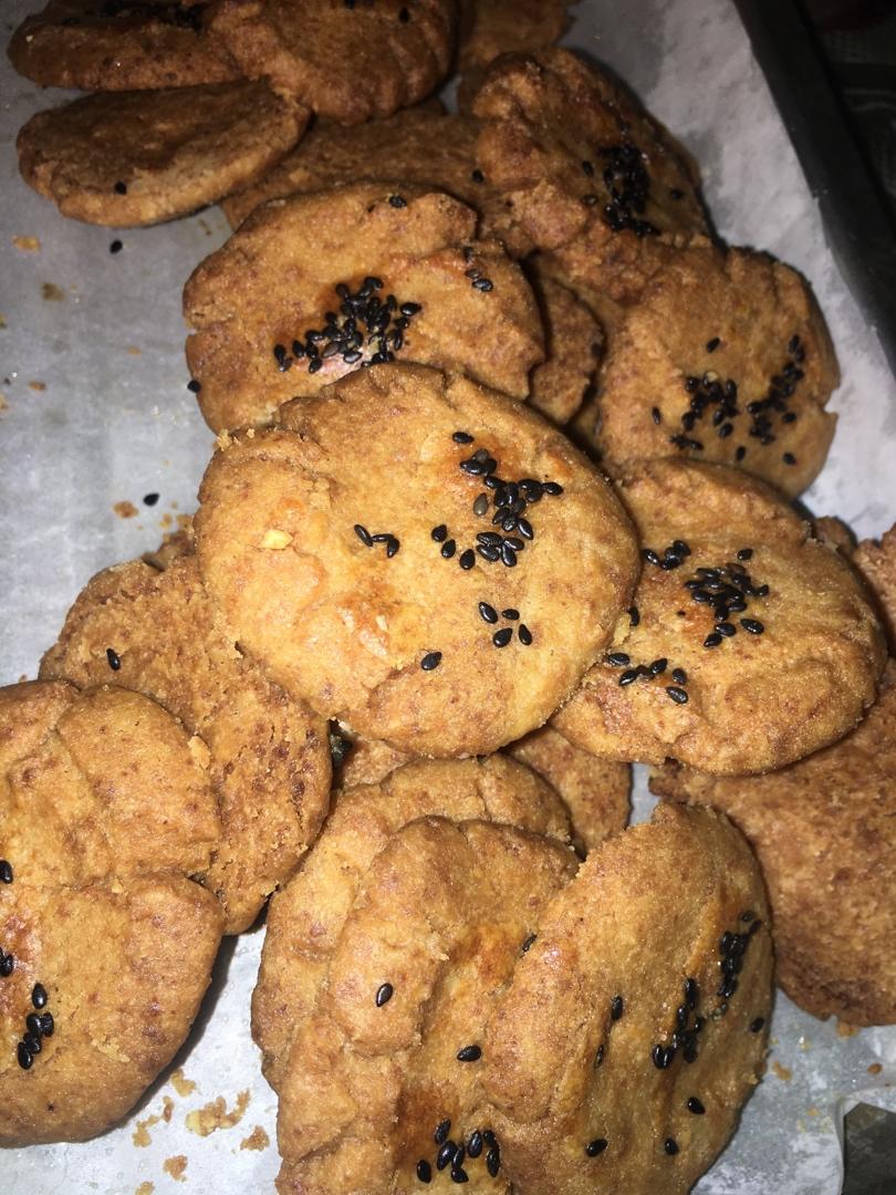 轻轻一按就碎掉的原味桃酥（不输猪油版）