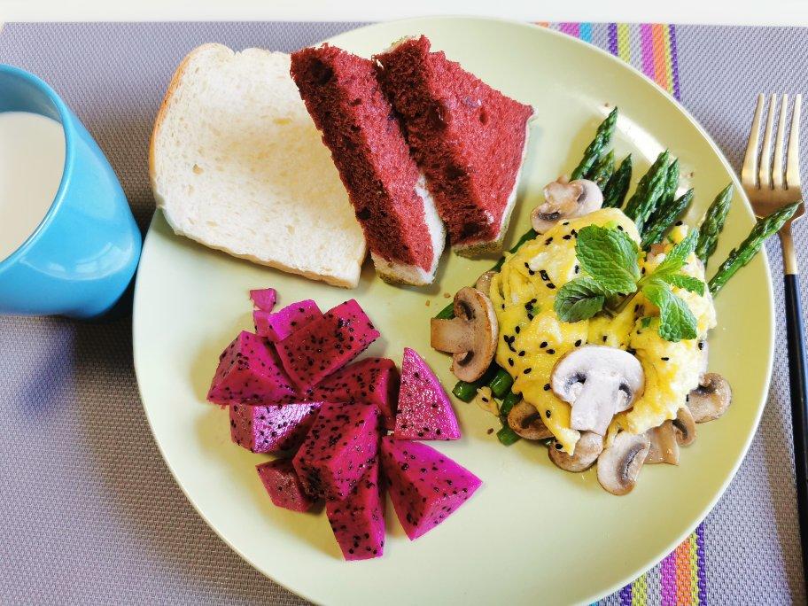 早餐•2020年4月7日