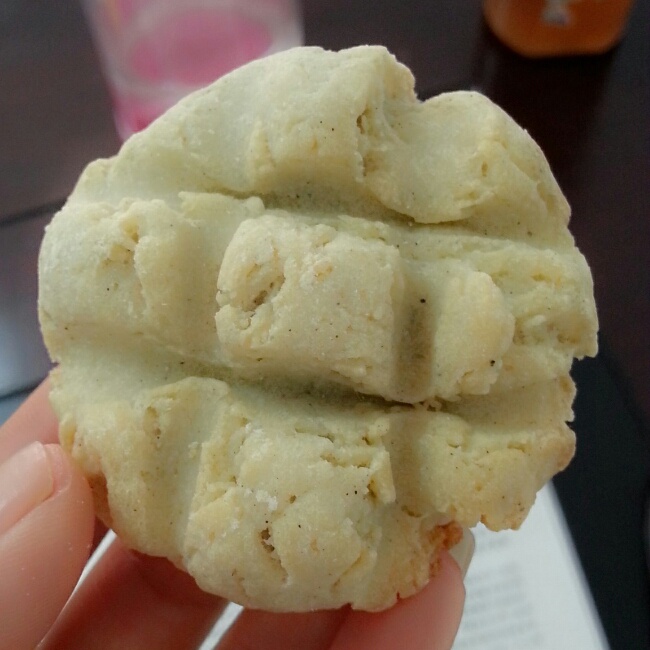 牛奶饼干