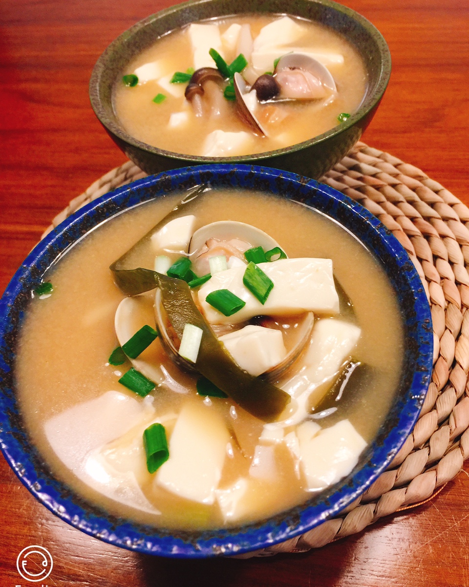 蛤蜊干贝味增汤