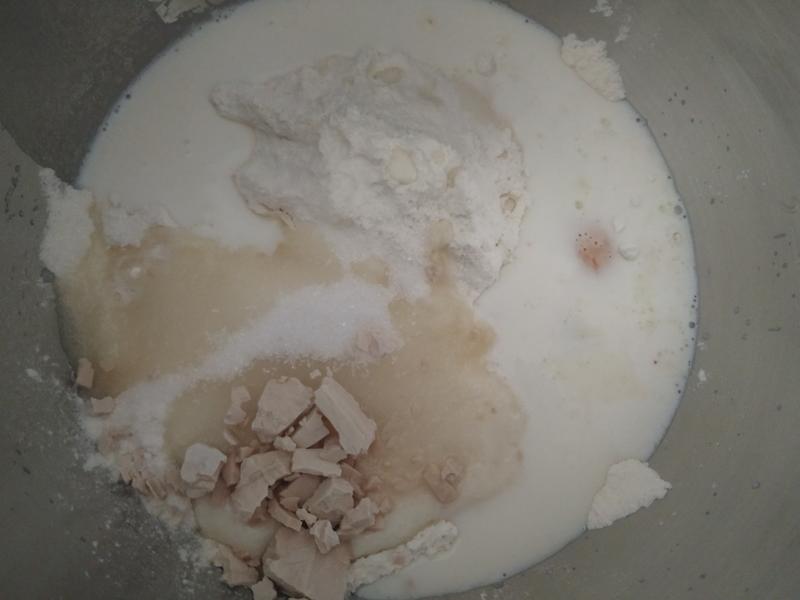 纯奶手撕吐司的做法 步骤1