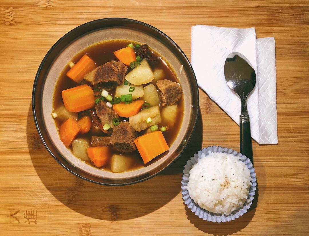 沙沙土豆胡萝卜炖牛肉