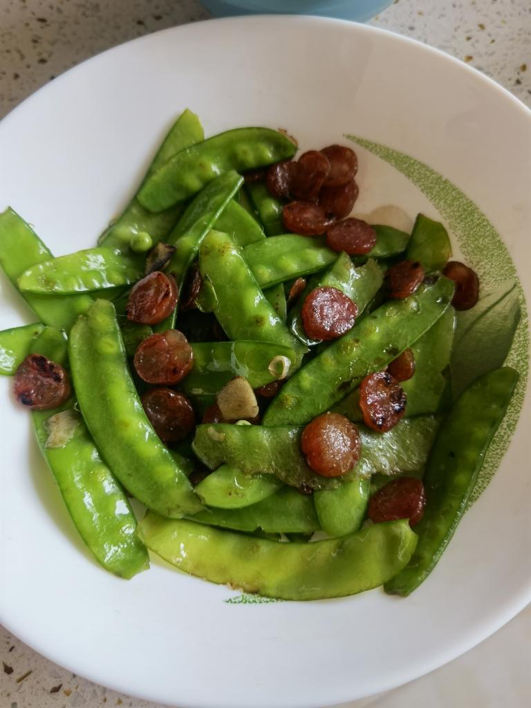 荷兰豆炒腊肠