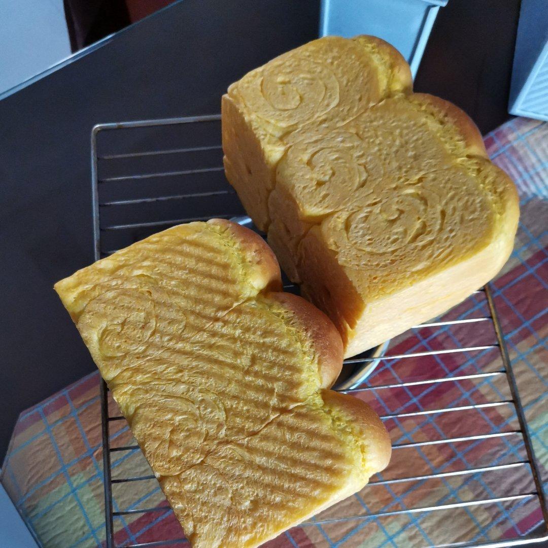 软绵香醇的南瓜吐司