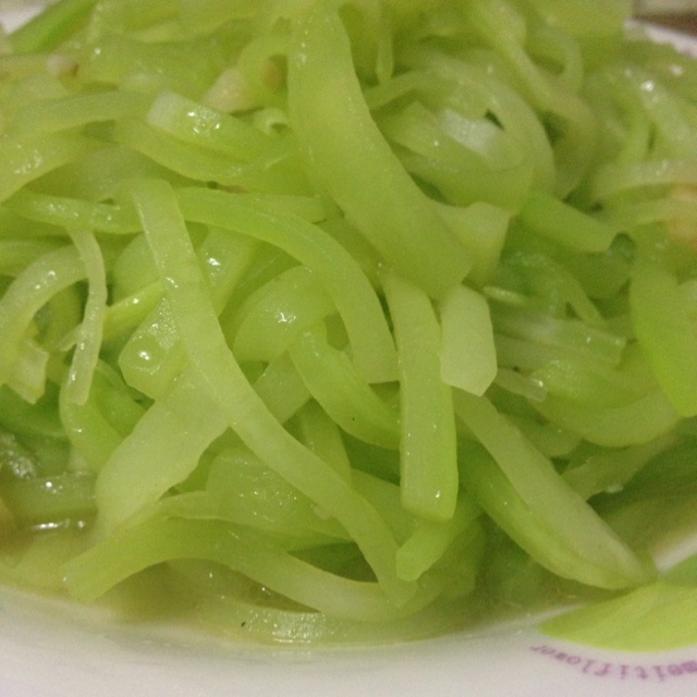 蒜泥莴笋丝