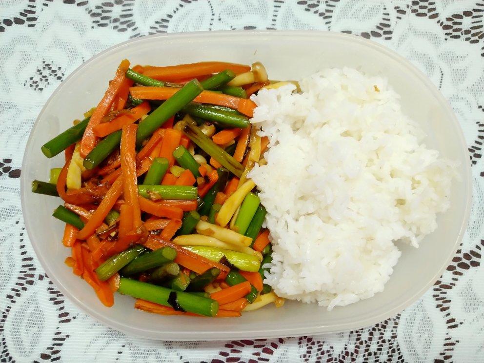 蒜薹炒肉