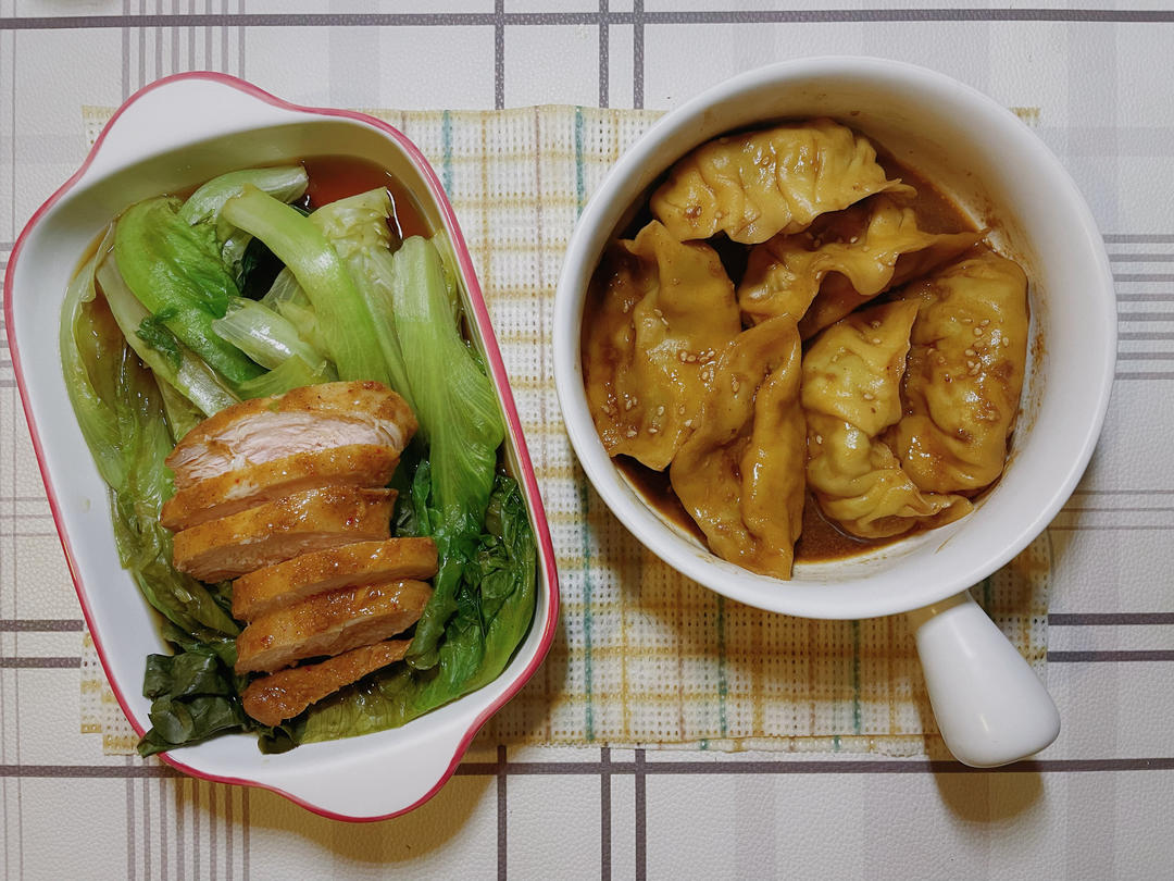 韭菜鸡肉大蒜饺子（煎饺和酸汤水饺）