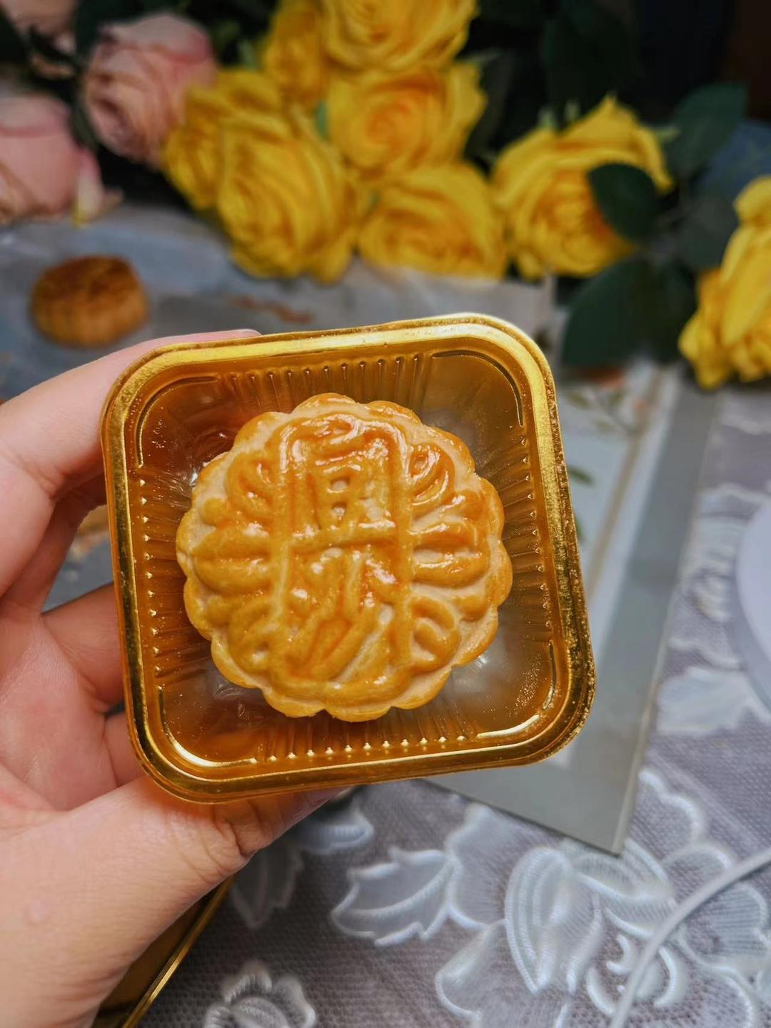 广式豆沙蛋黄月饼（步骤超详细，新手适用）