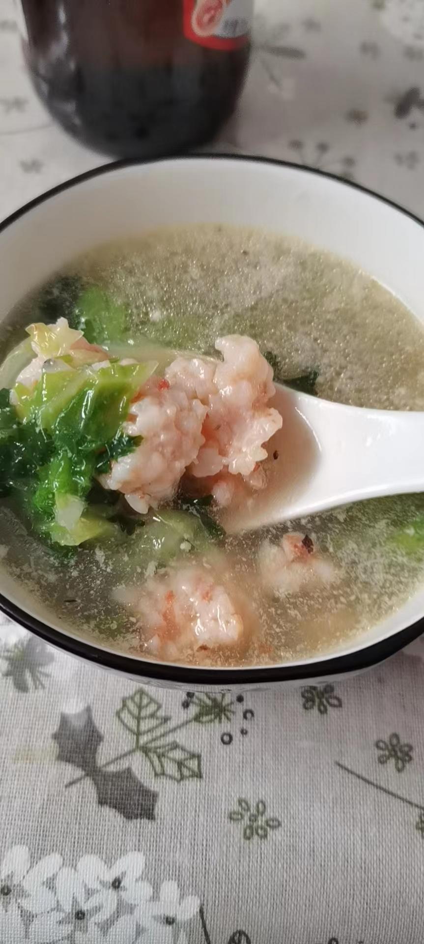 白菜虾丸汤-补肾补钙，低脂高蛋白，可做宝宝辅食