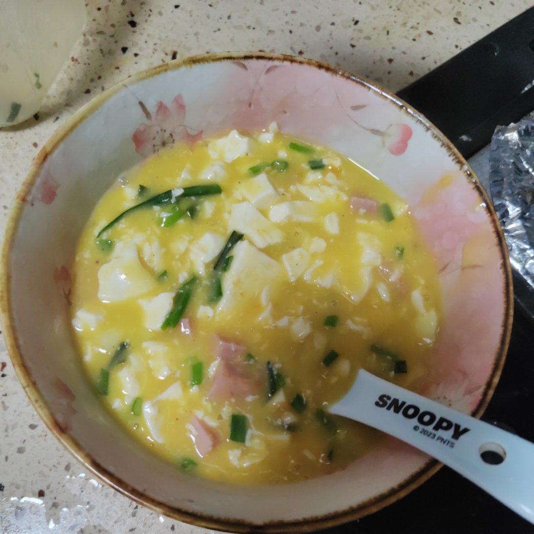 “咸蛋超人”都爱吃的咸蛋黄豆腐午餐肉煲，你确定不吃？