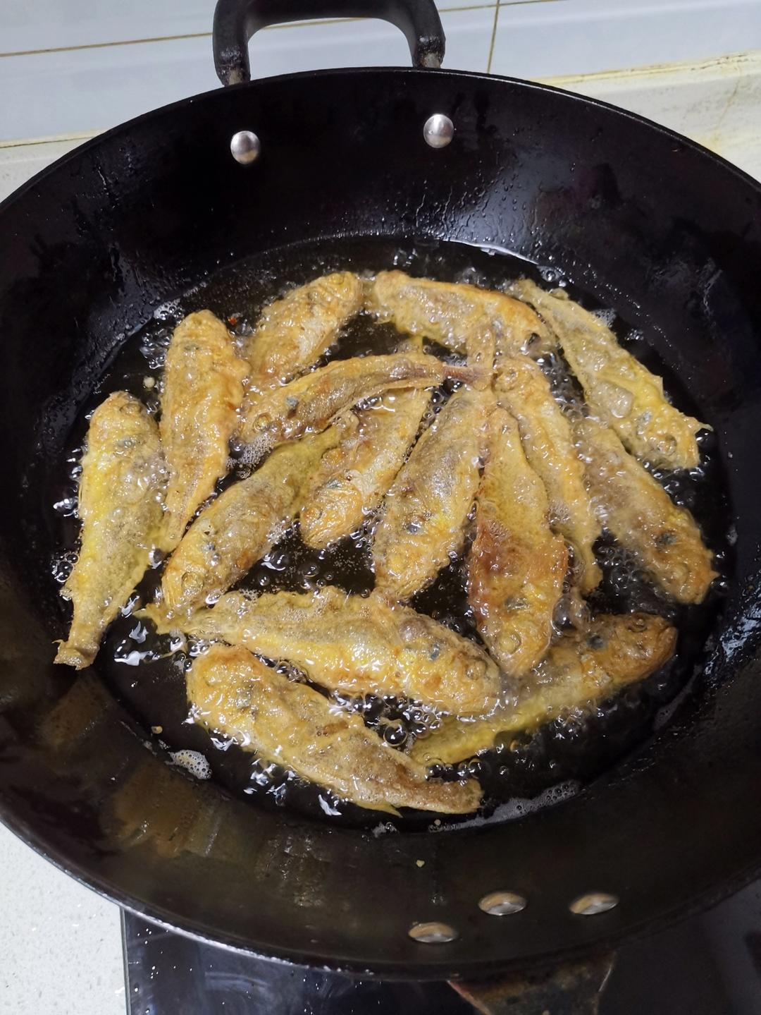 酥炸小黄鱼～吸油少