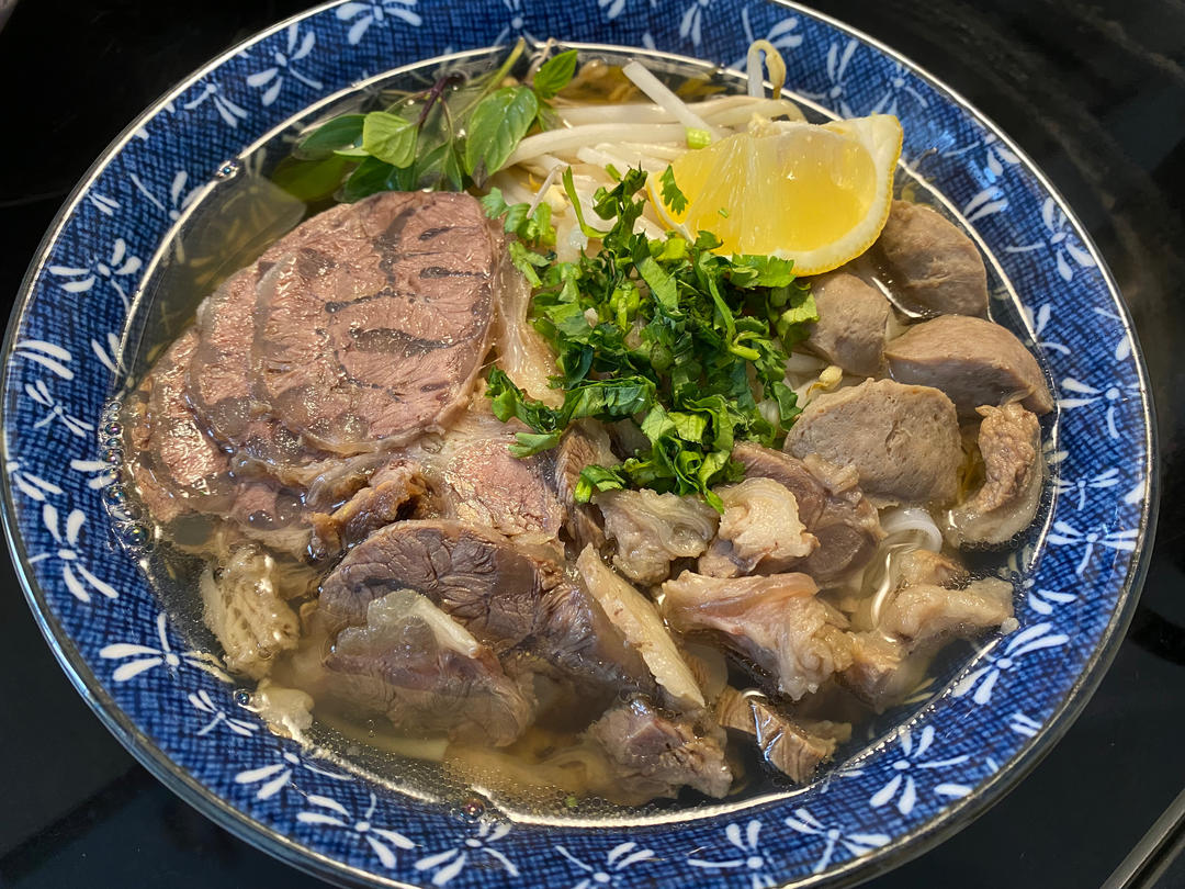 跟我一起做正宗越南牛肉粉pho（秘方大公开）