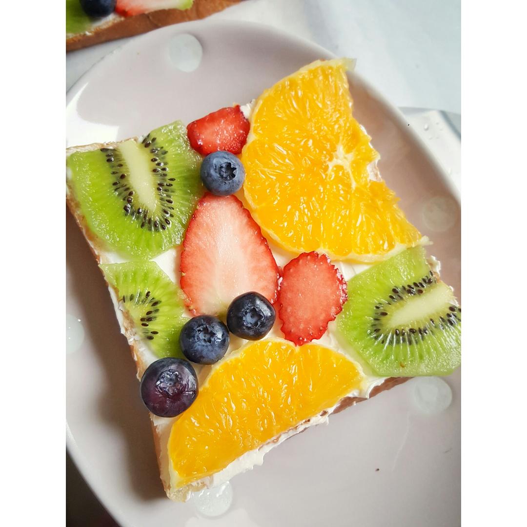 花样水果吐司