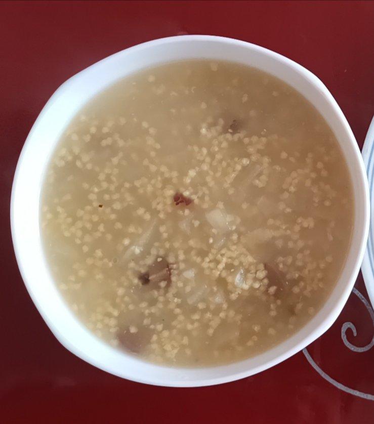 小米红枣苹果粥