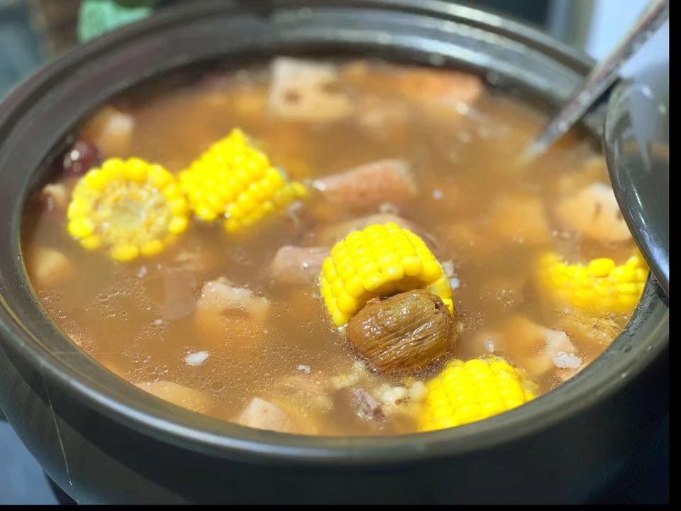 清甜去湿的薏米绿豆莲藕排骨汤