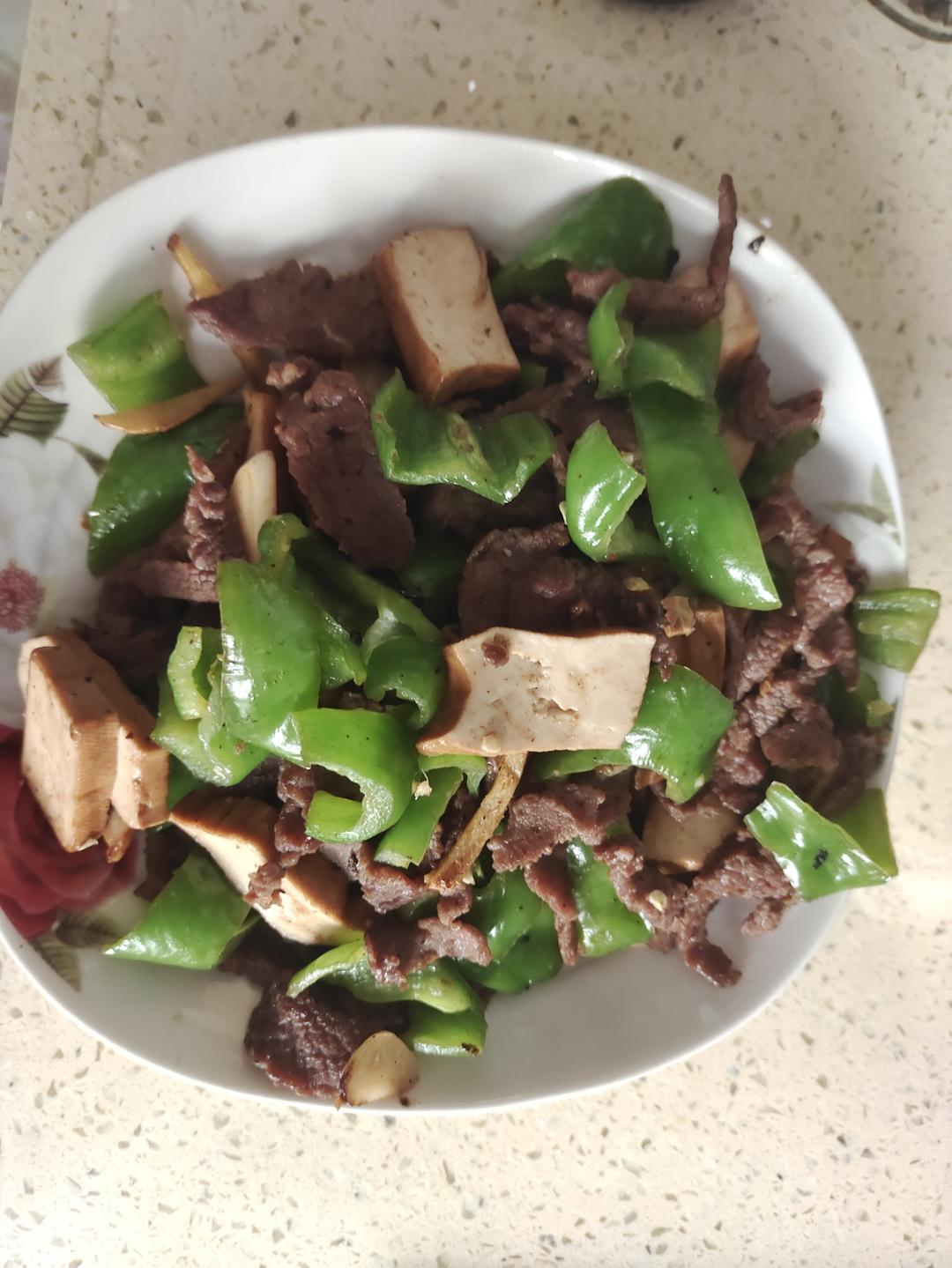 如何炒出嫩牛肉