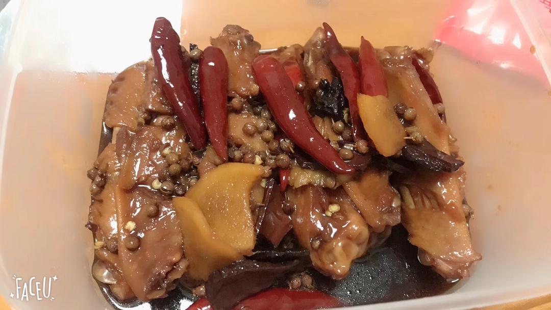 完爆小吃摊之卤鸭爪