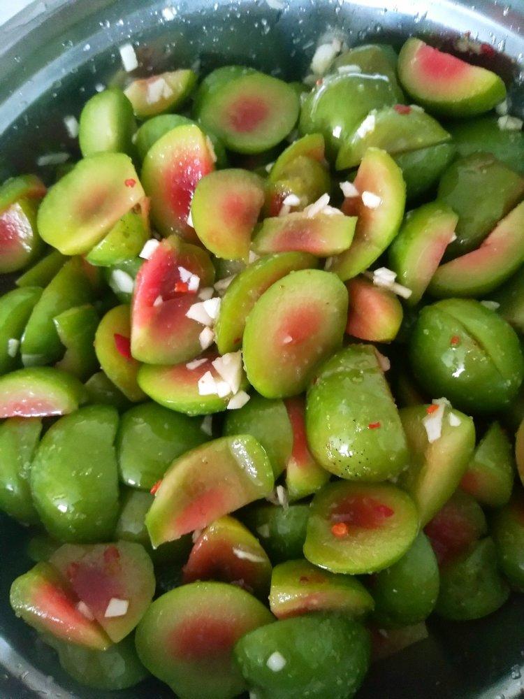 生腌李子