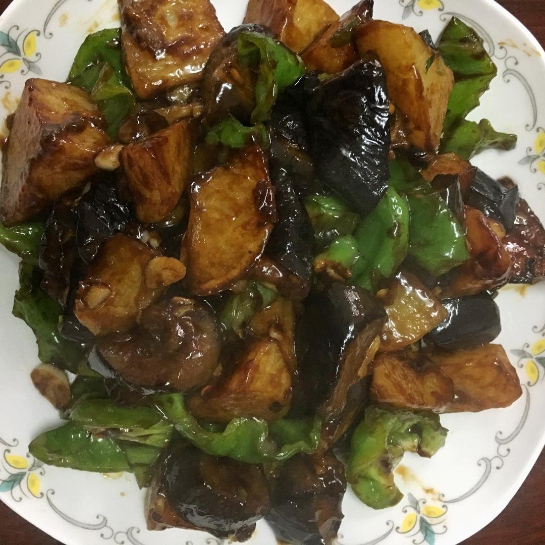 【最正宗的地三鲜的做法_地三鲜家常做法_怎么做好吃】