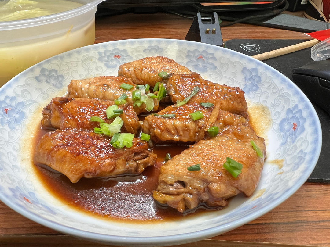 炖鸡翅