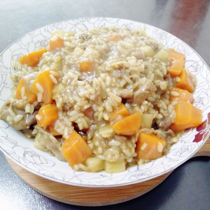 日式咖喱牛肉饭