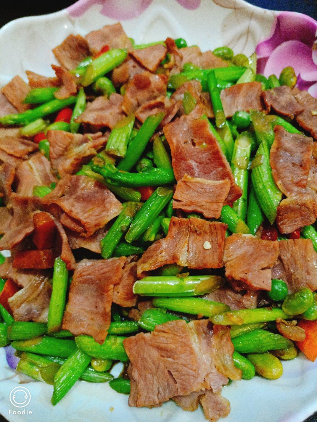 芦笋炒肉