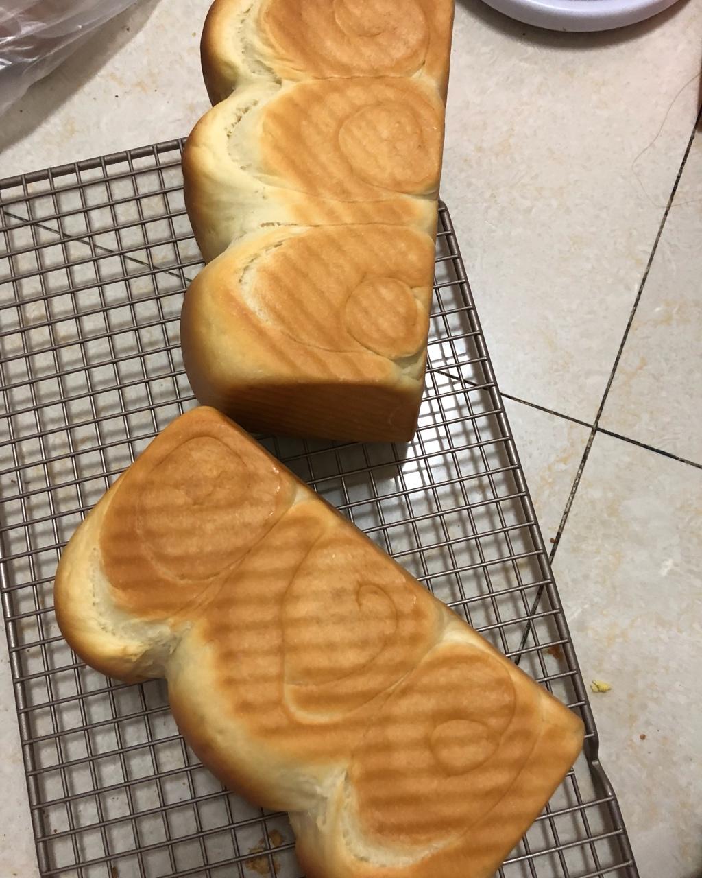 适合冬天制作的 100%中种嫩白牛奶吐司