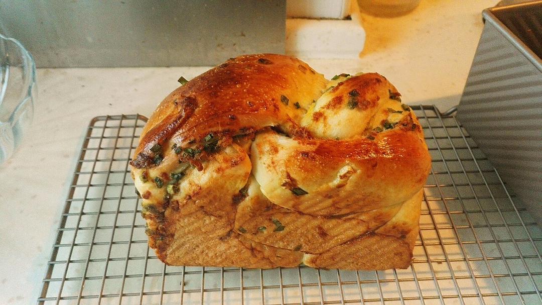 香葱肉松手撕吐司