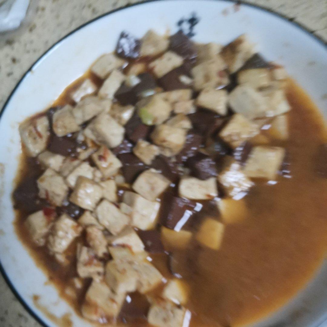 鸭血豆腐