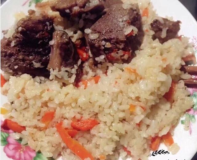 新疆羊肉手抓饭的做法