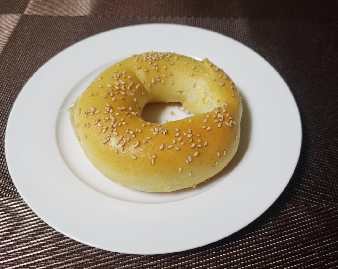 草莓酱乳酪贝果