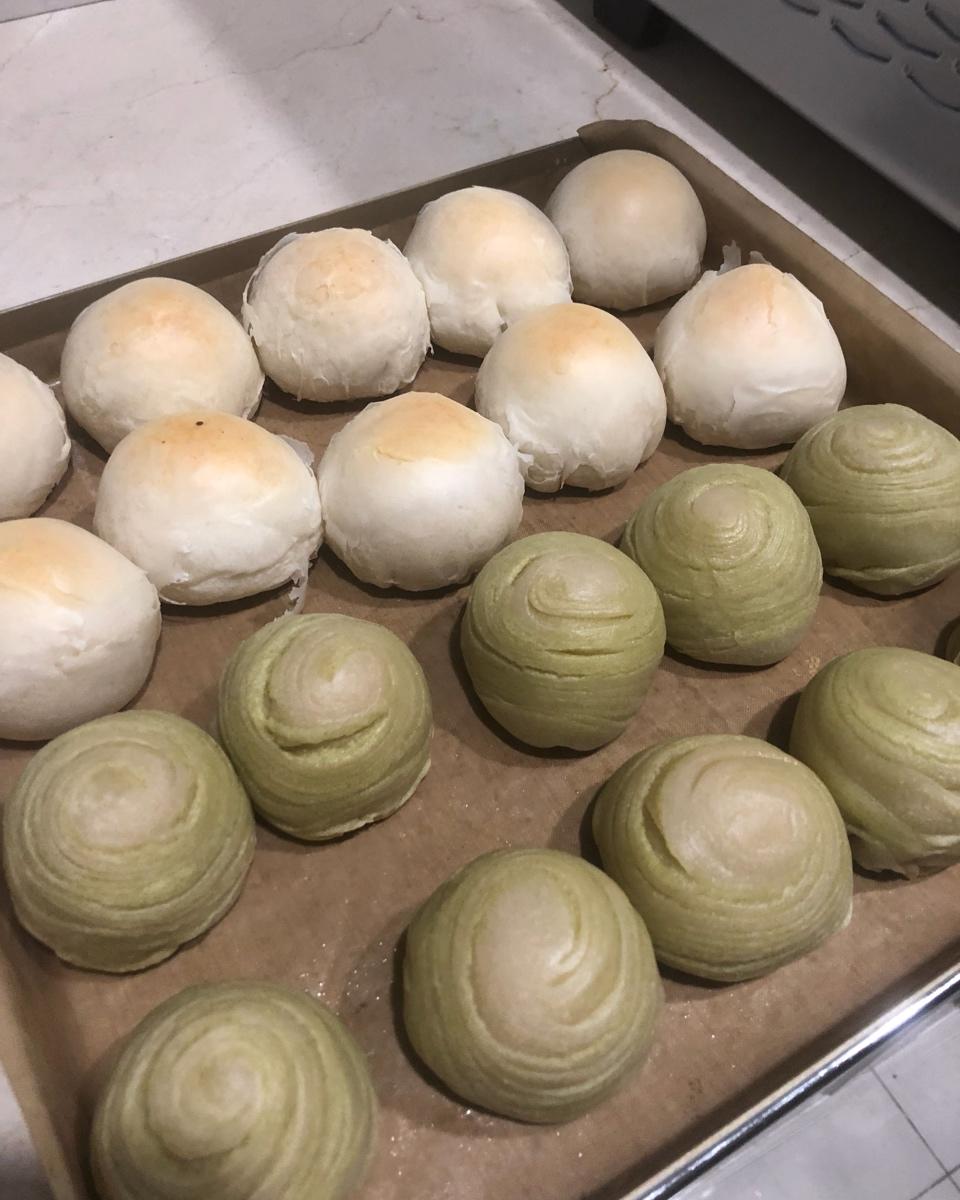 蛋黄酥：抹茶酥：（奶黄味）