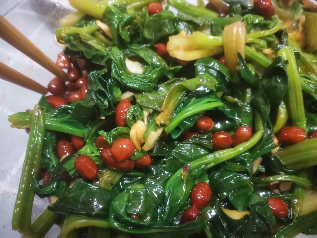 凉拌花生米菠菜