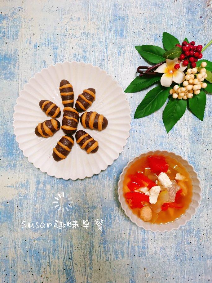 松软香甜的奶黄包，很快就可以搞定。