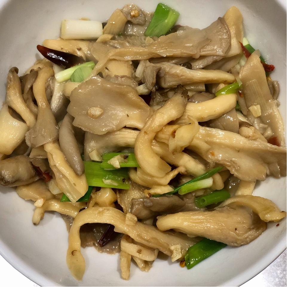 lzyxmm做的清炒平菇