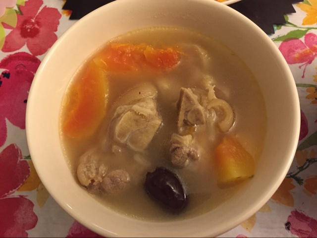 美味木瓜猪蹄汤