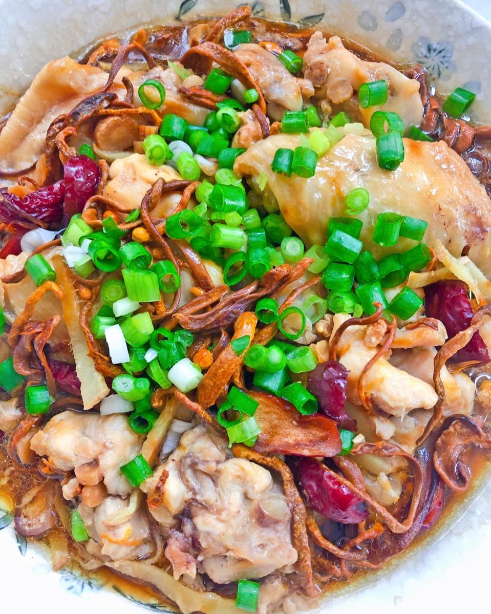 营养药膳党参虫草花蒸鸡