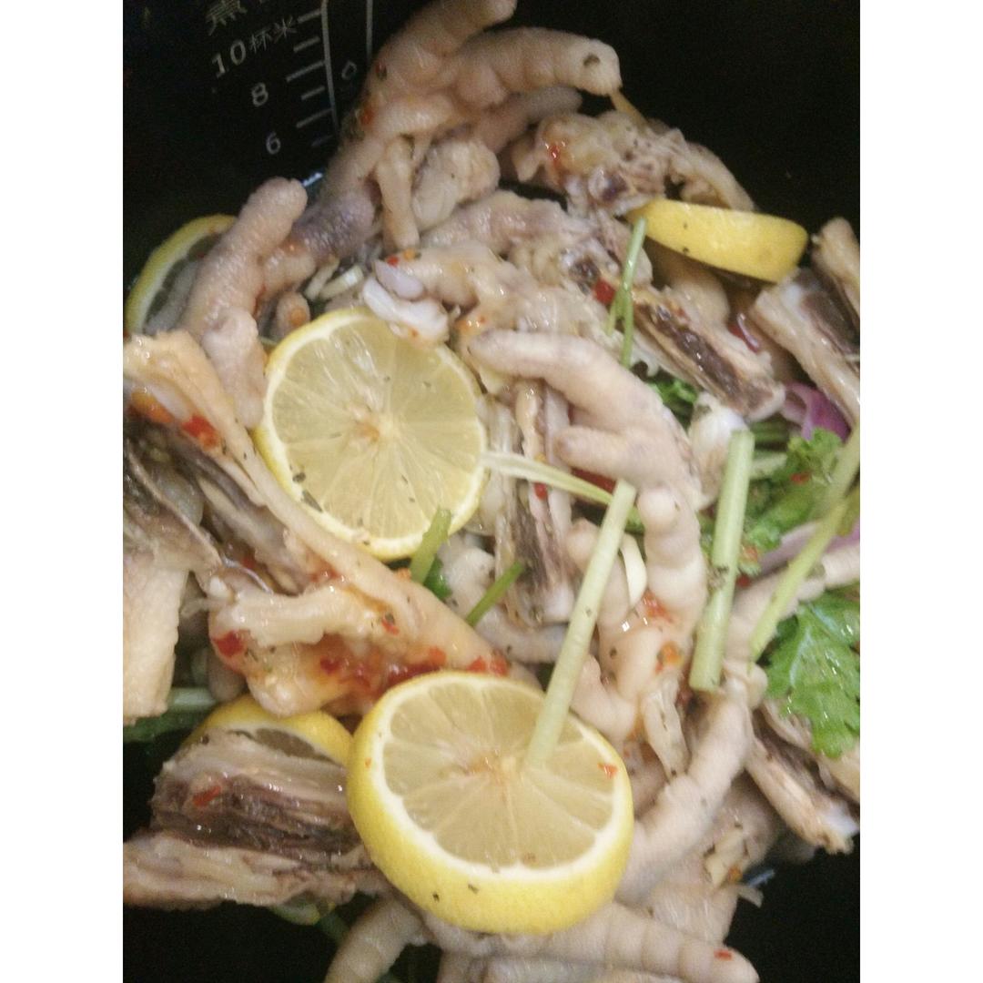 夏天零嘴少不了：泰式酸辣凤爪