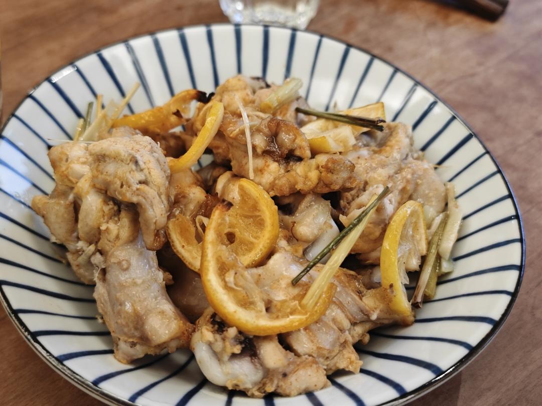 1年7本食谱100道菜，之86：泰式柠檬香茅烤鸡翅