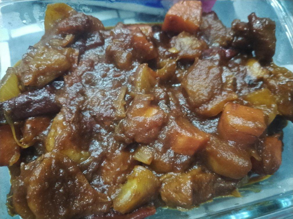 一个话唠包教包会的香浓红烩牛腩