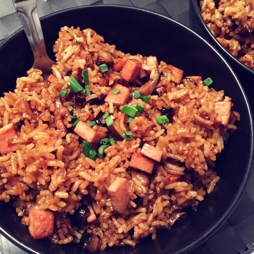 香菇肉丁油饭