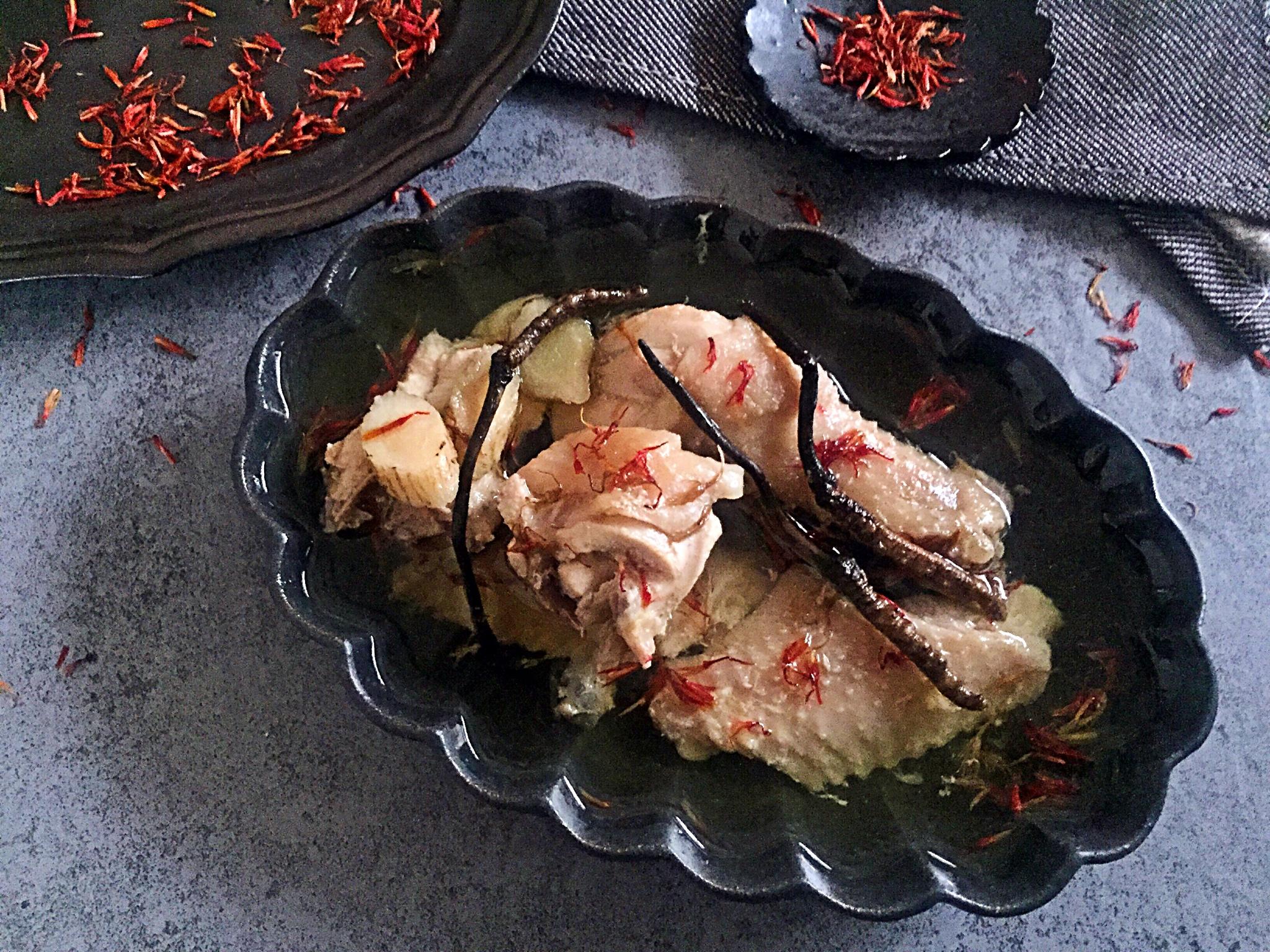 藏红花冬虫夏草炖鸡汤的做法
