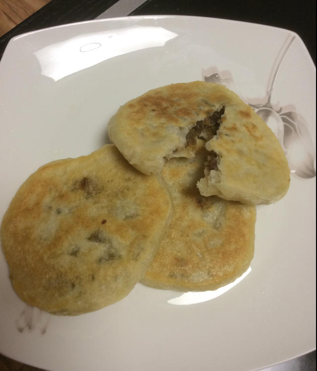 芽菜肉末馅饼