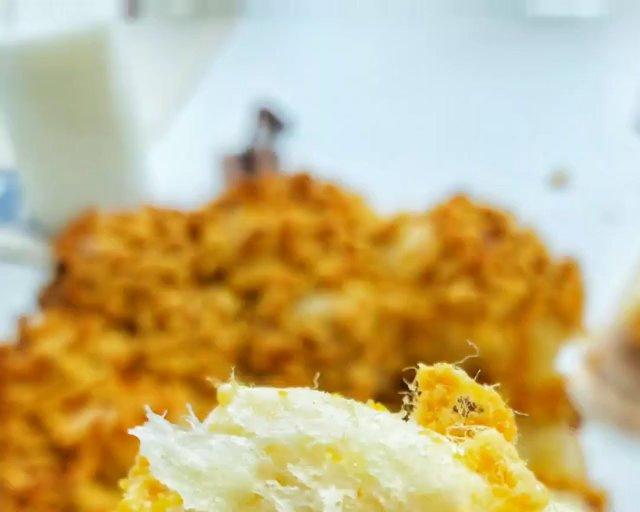 ㊙️🔥手撕肉松面包‼️松软又拉丝还会爆浆的做法