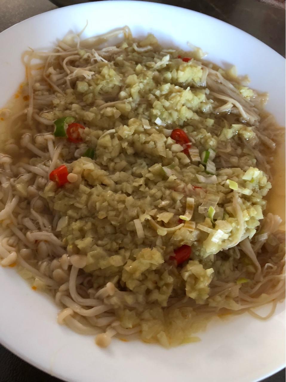 蒜蓉蒸金针菇