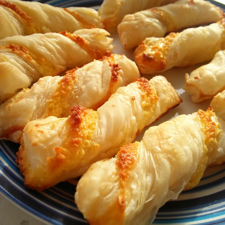 厨娘萌小道做的饼皮千层椰蓉酥