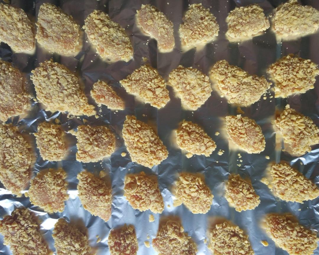 无油且脆嫩的烤箱鸡米花的做法