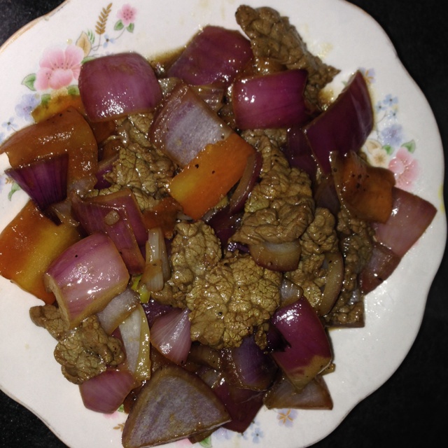 洋葱炒牛肉