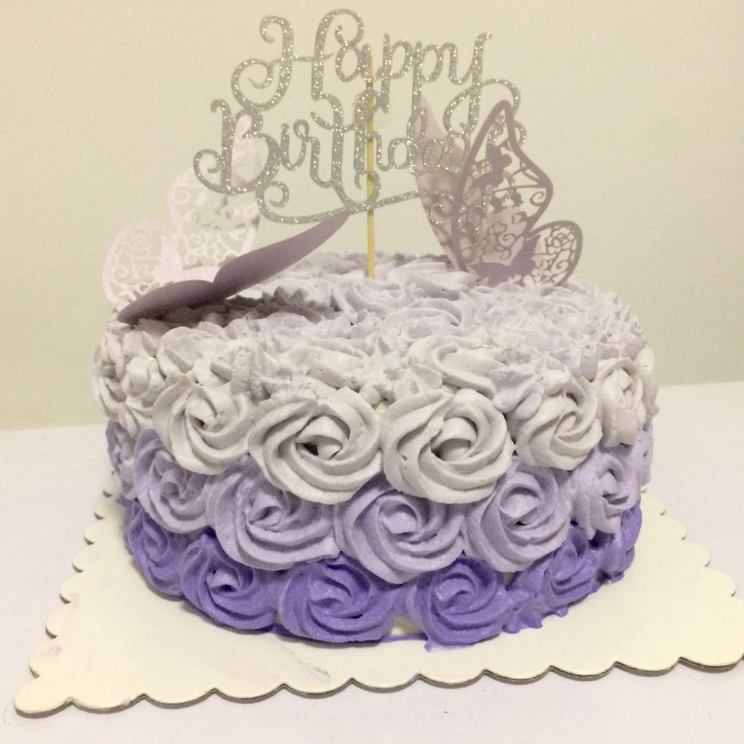 梦幻渐变紫色蛋糕