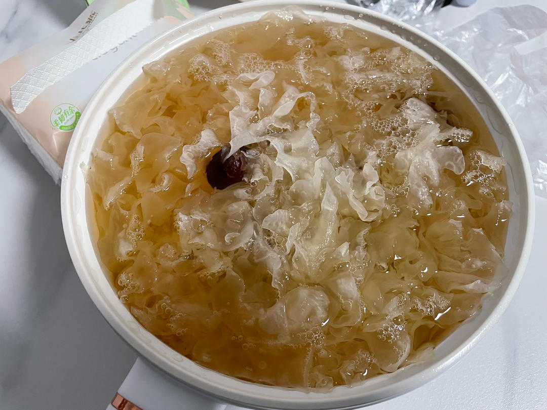 红枣银耳汤